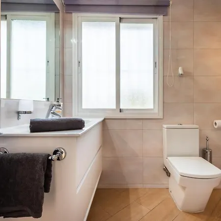 Penthouse-apartment Zum Wohlfuehlen דירה אסטפונה
